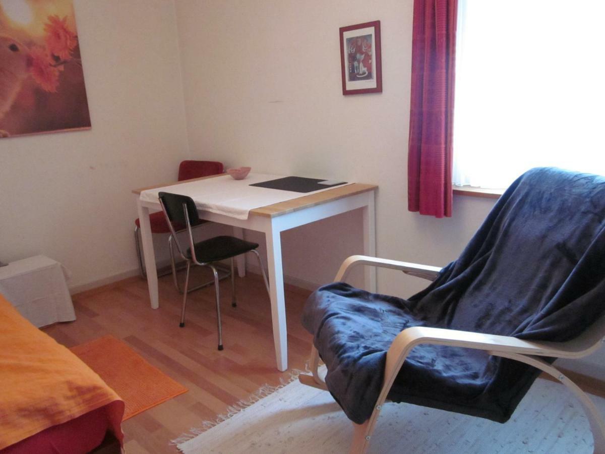 Ruhiges Gaestezimmer Winterthur Exterior photo